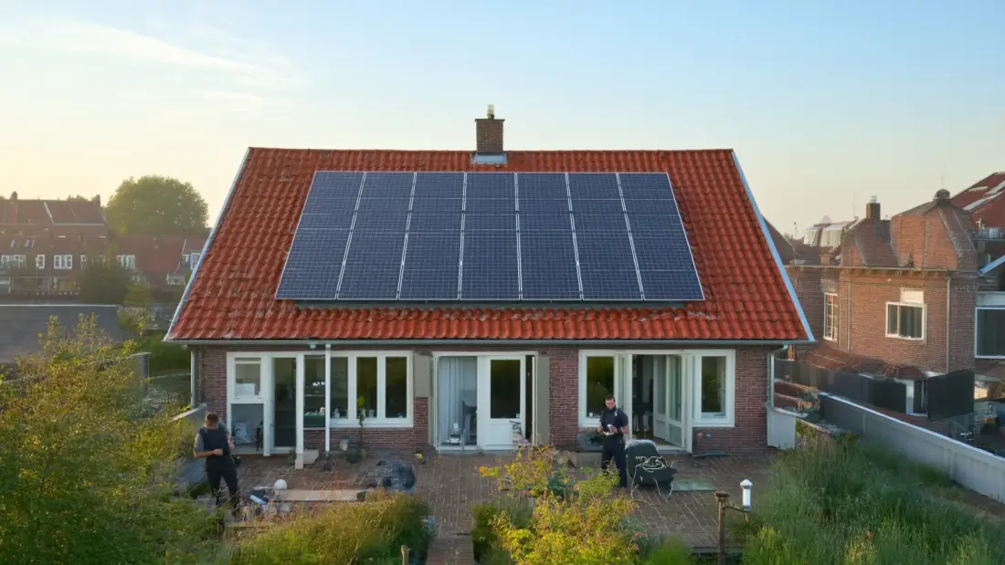 Zonnepanelen noorddak saldering 2027: nog rendabel?