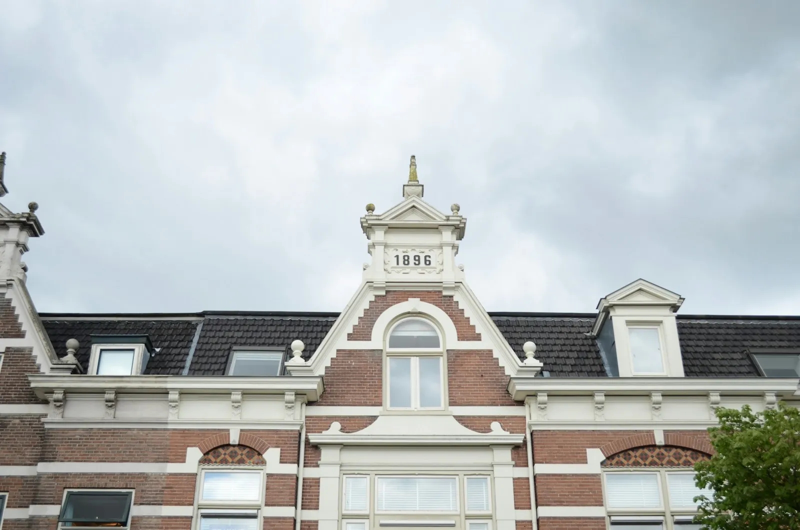 Zonnepanelen opbrengst op bewolkte dag na 2027