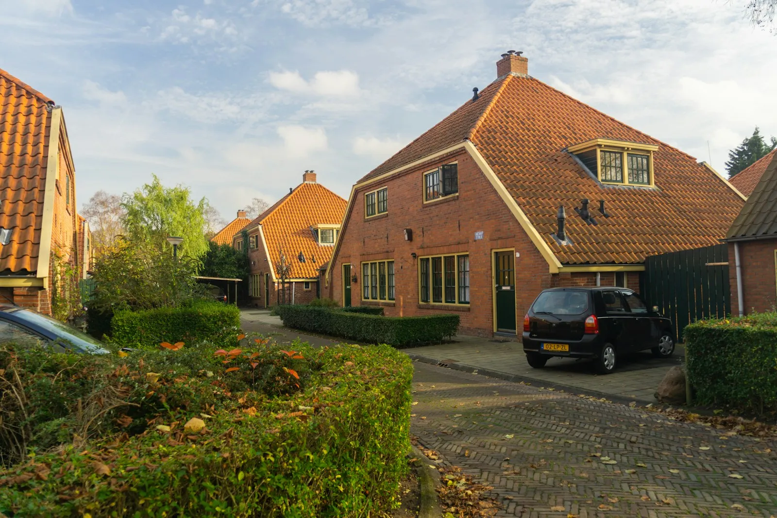 Zonnepanelen saldering 2027: twee onder een kap