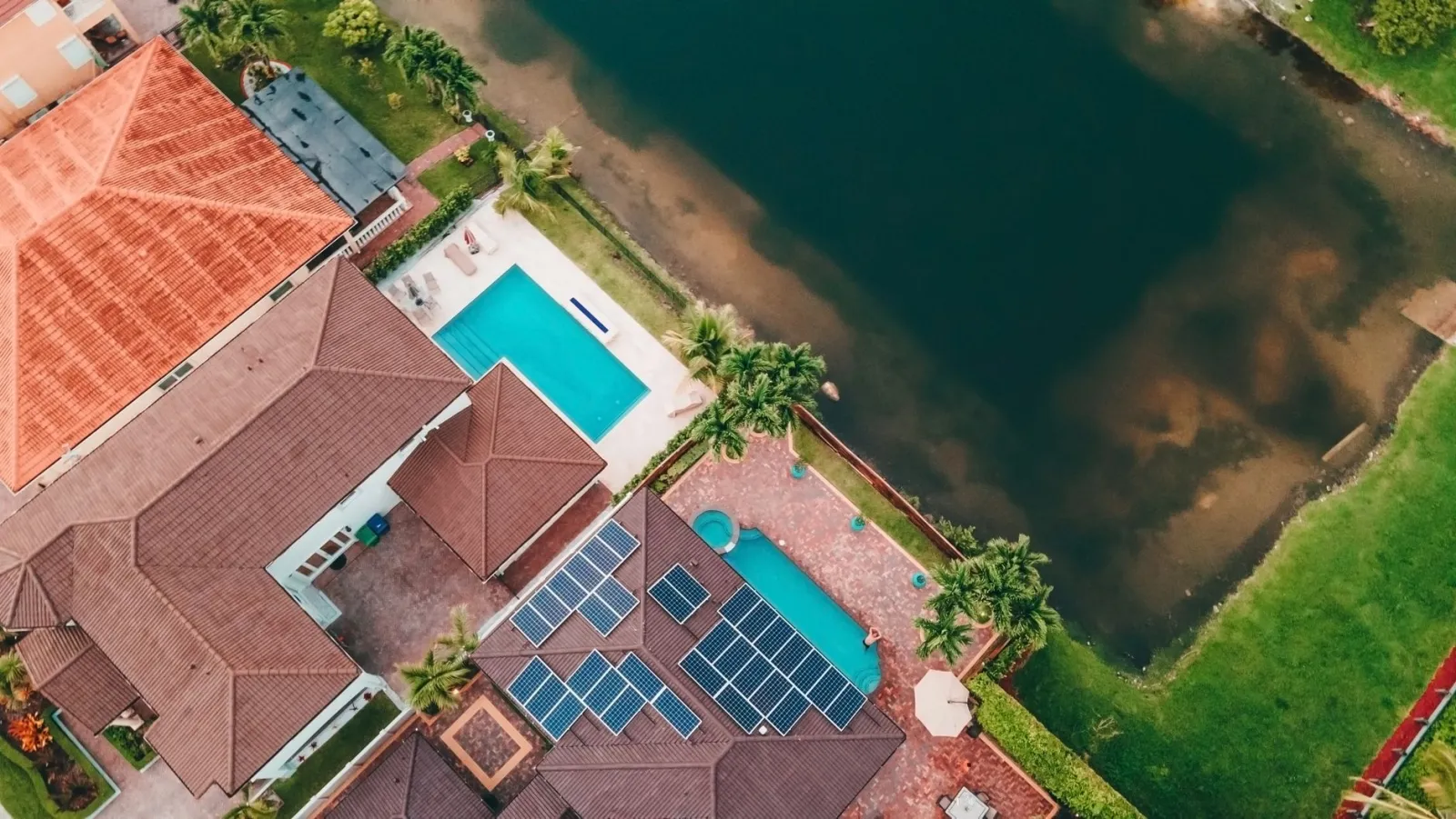 Zonnepanelen saldering 2027 zwembad eigenverbruik